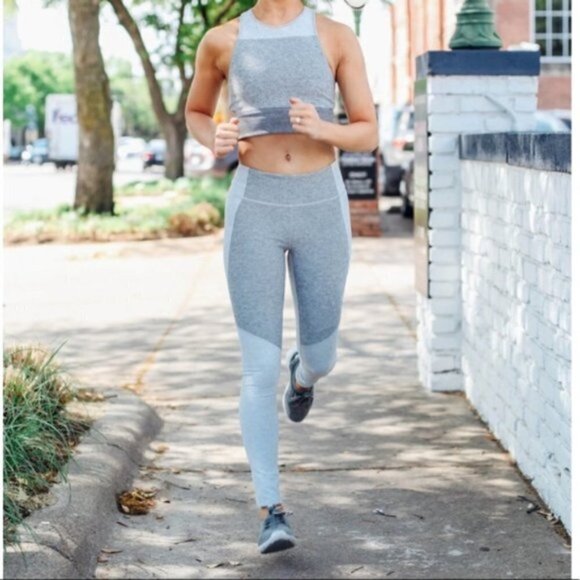 Outdoor Voices Two-Tone Gray Colorblock Warm Up Legging 7/8 XS - Picture 3 of 9